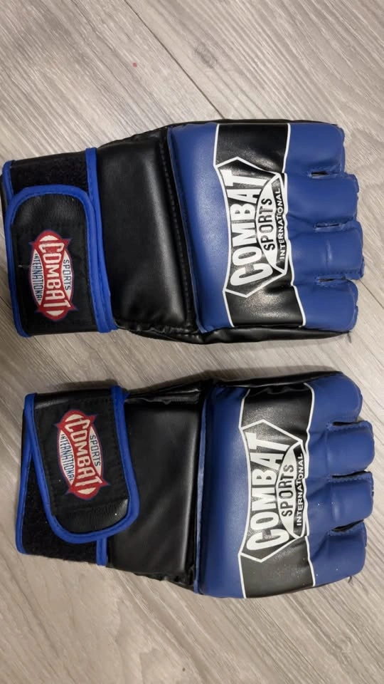 Combat sport MMA sparring gloves - photo 2
