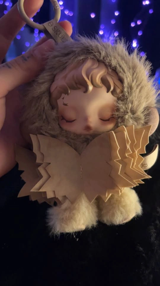 Pop Mart Skullpanda Plush Keychains - photo 2