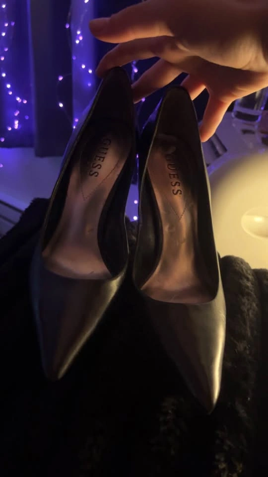 GUESS Black Pointed Toe Pumps - photo 3