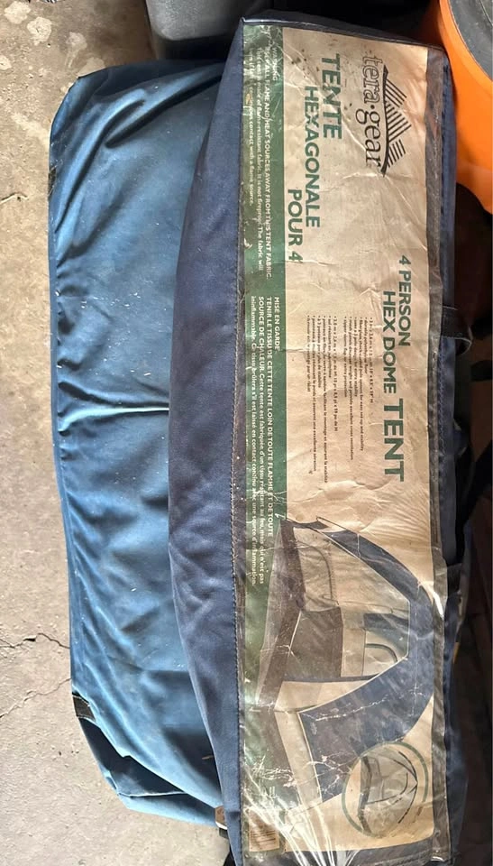 Camping tent