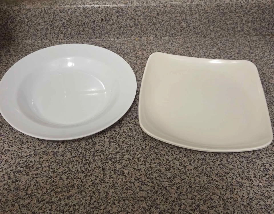 Bowls and Plates - photo 3