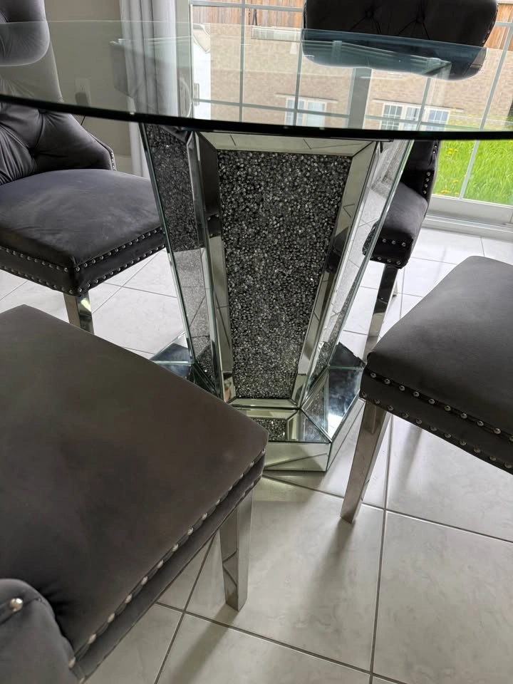 Glass Dining Table + 4 Dining Chairs PRICE IS FIRM - photo 3