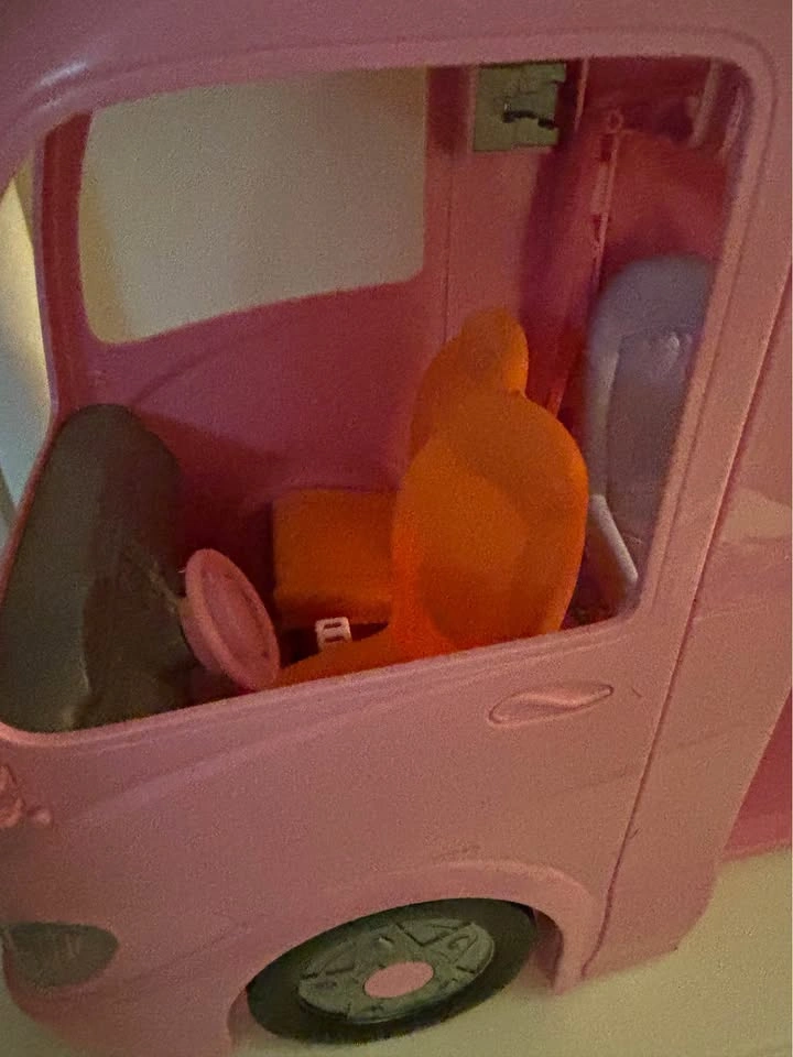 Barbie Motorhome - photo 2