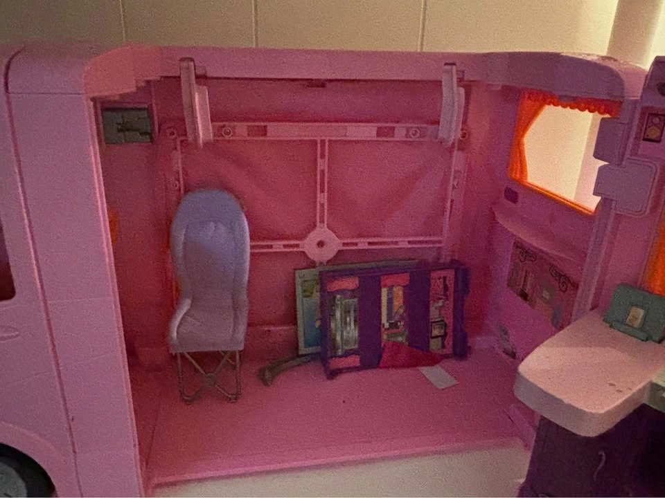 Barbie Motorhome - photo 3