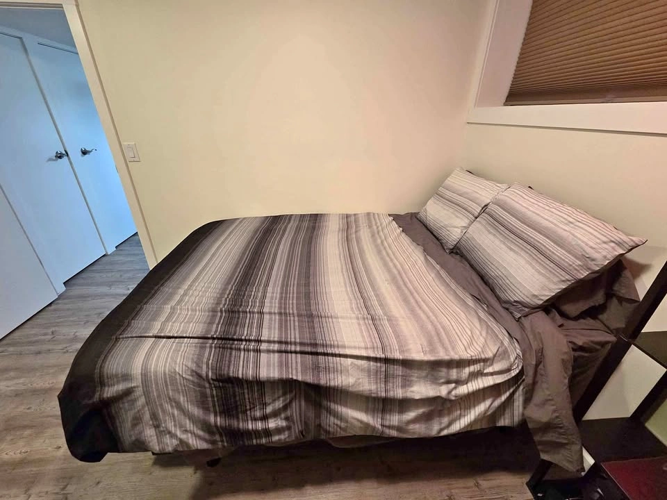 Double Mattress With Box Spring and Steel Frame
