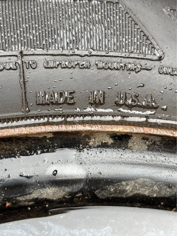 Set of 4 Goodyear Winter Tires with Rims - 215/55R16 - photo 3