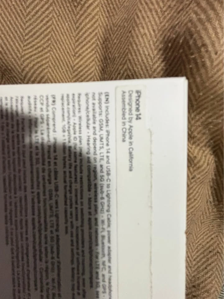 Apple iPhone 14 Box and Accessories - photo 2