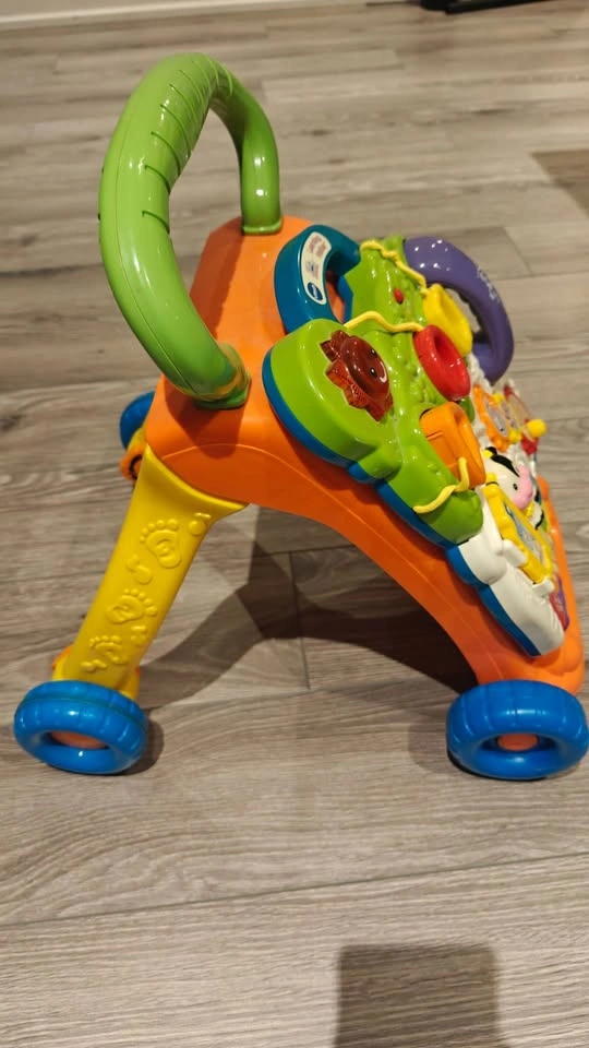 Vtech Sit-to-Stand Learning Walker-Like New! - photo 2