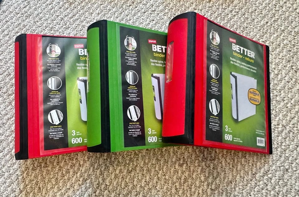 Brand New Staples Brand 3 inch Clear View Binders!!