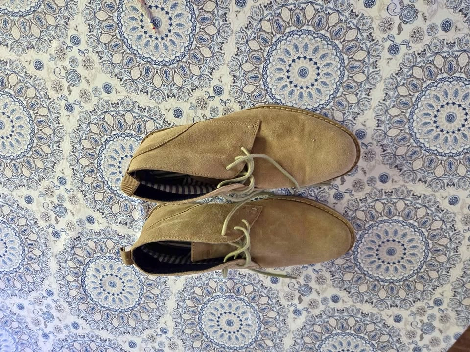 Men's shoes