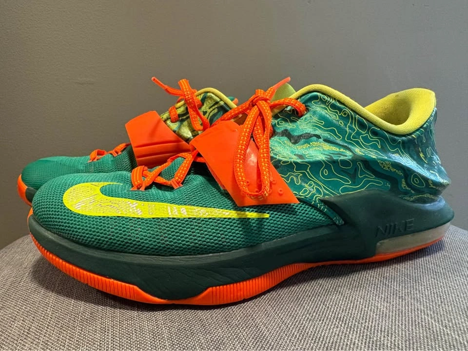 Nike KD7 Youth Shoes - Excellent Condition - photo 2