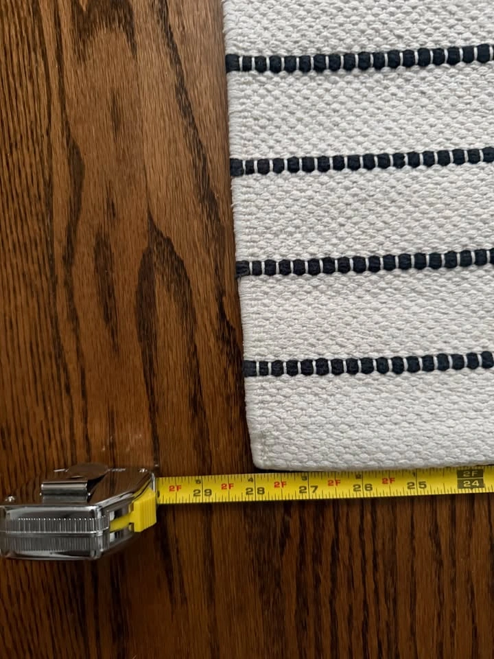 2’4” x 4’6” Black and White Striped Woven Cotton Runner Rug - photo 5