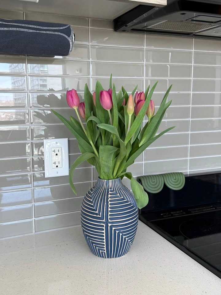 Blue ceramic vase - photo 2