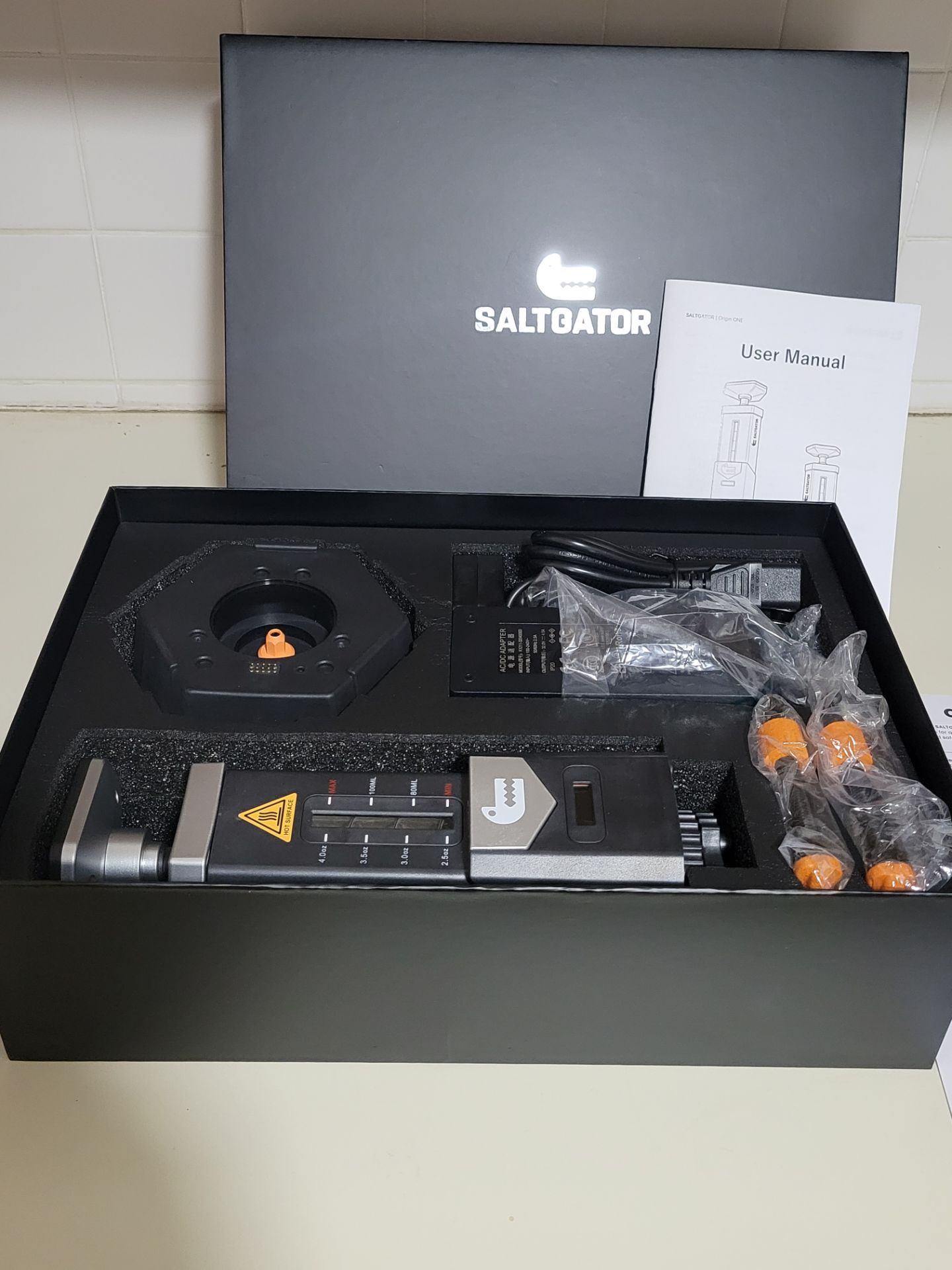 Saltgator desktop softgel injection molding machine / NEW