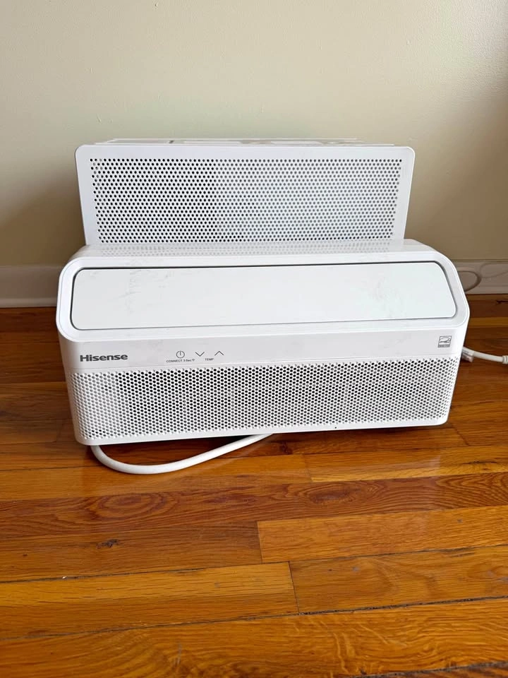 Hisense 8,000 BTU Smart Inverter Window Air Conditioner