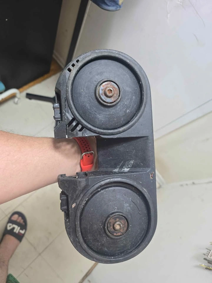 Milwaukee M12 2429-20 Band Saw - photo 2