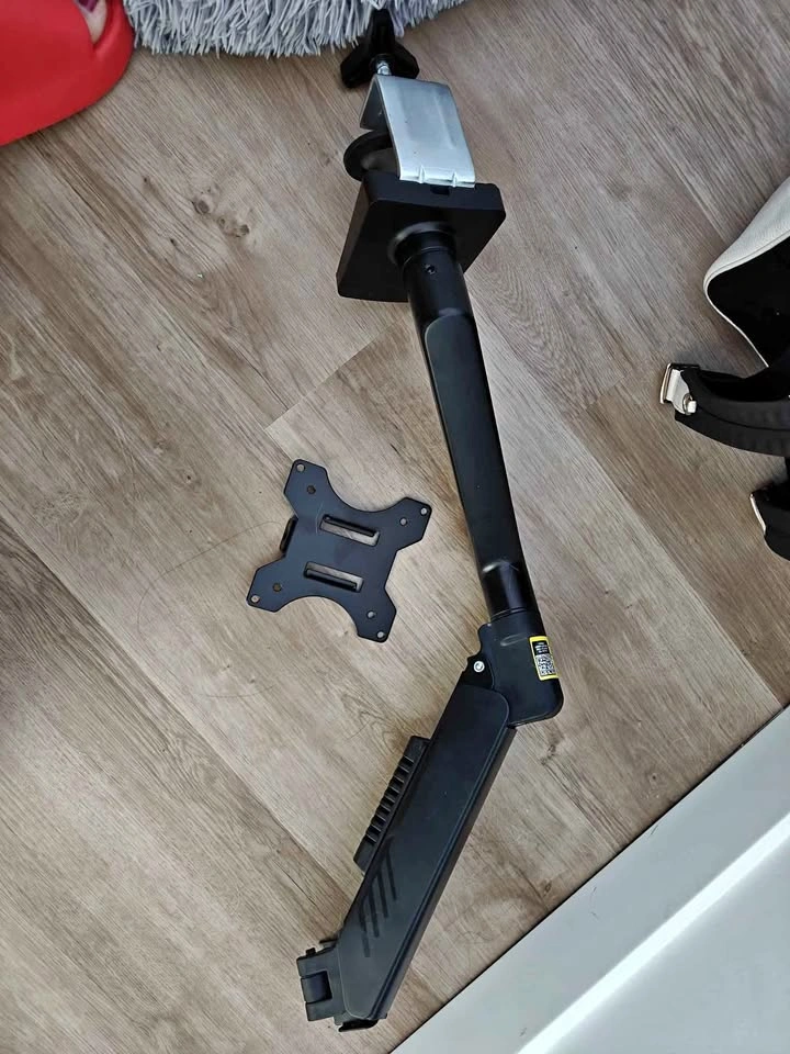 🖥️ Single Monitor Desk Mount Arm (13-34" Screens) - Like New