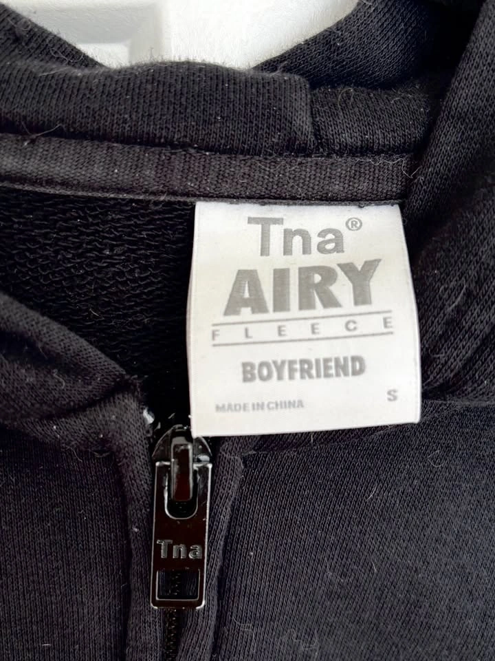 Aritzia TNA Airy Fleece Boyfriend Sweatset - photo 3
