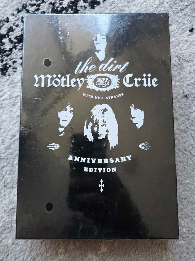 Mötley Crüe The Dirt Anniversary Edition
