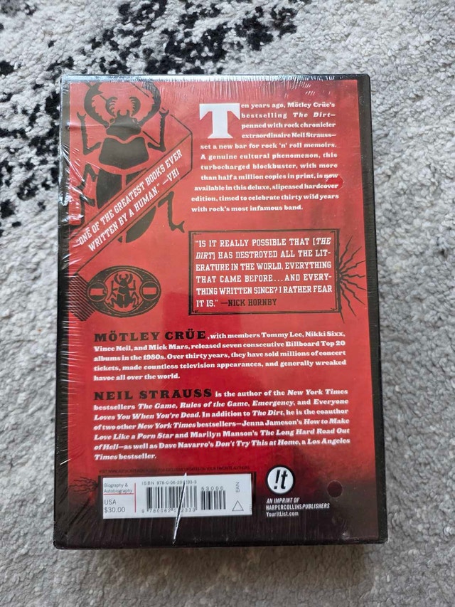Mötley Crüe The Dirt Anniversary Edition - photo 3
