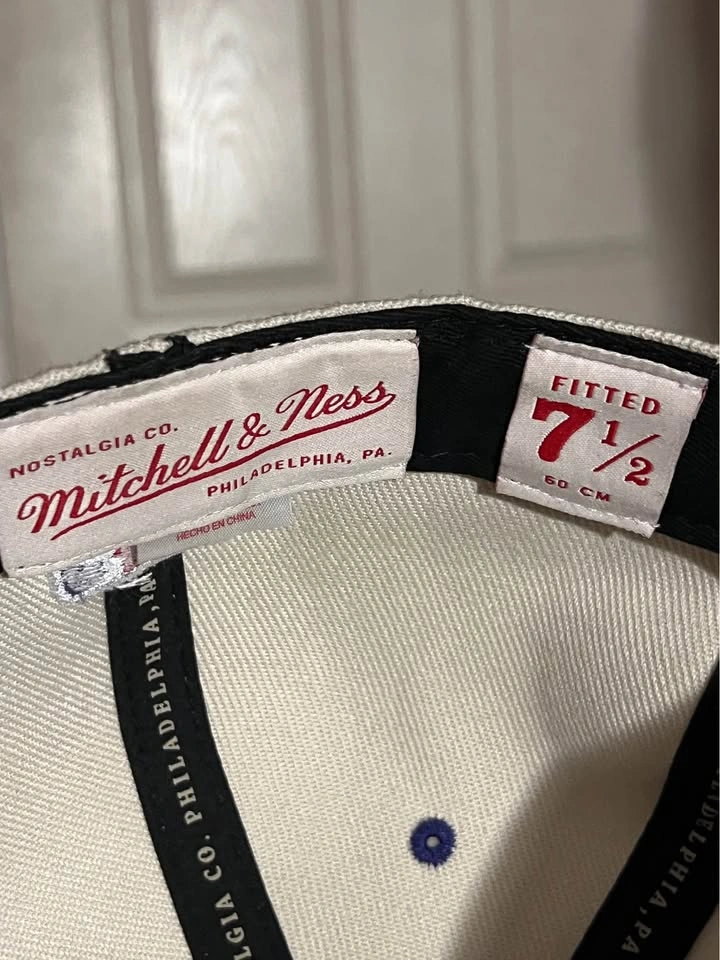 Toronto Raptors Mitchell & Ness Fitted Hat - photo 5
