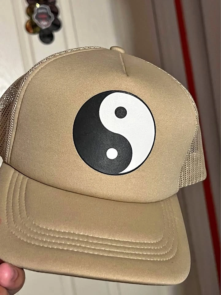 Yin Yang Truckerhat
