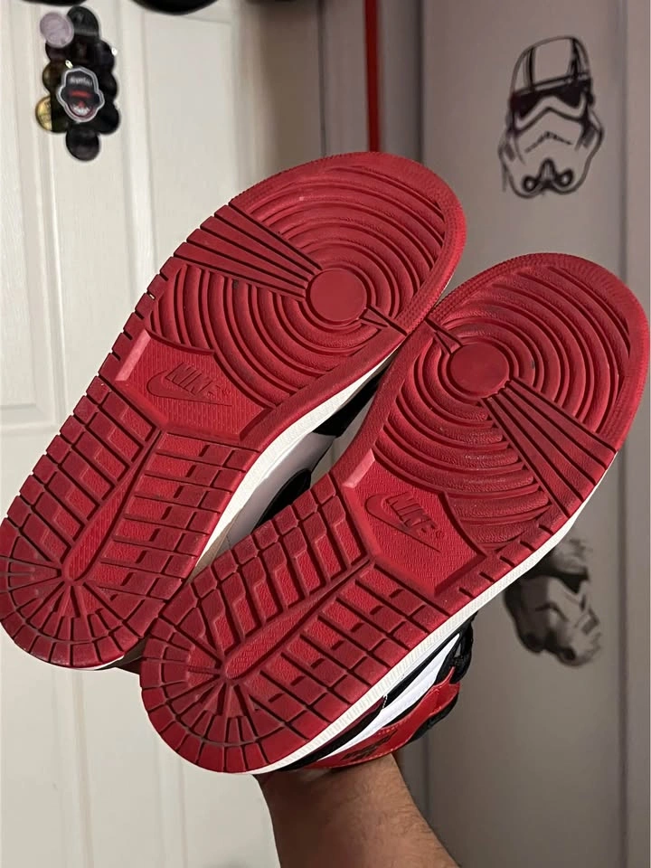 Air Jordan 1 ‘Black Toe’ Reimagined 2025 - photo 4