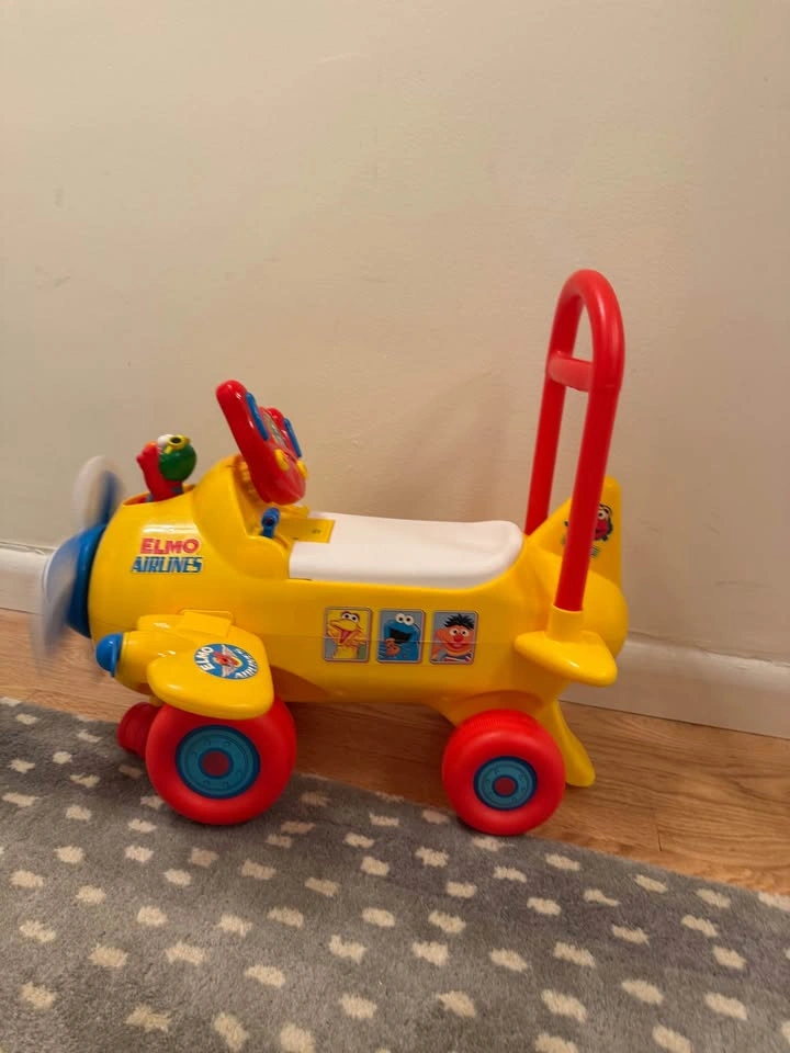 Sesame street ride on toy - photo 4
