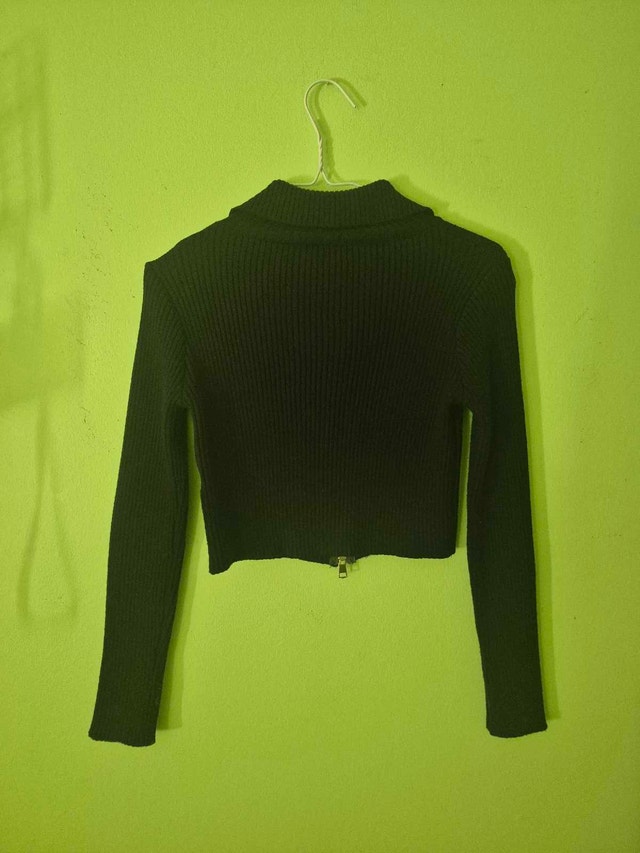 Black New York Crop Sweater - photo 2