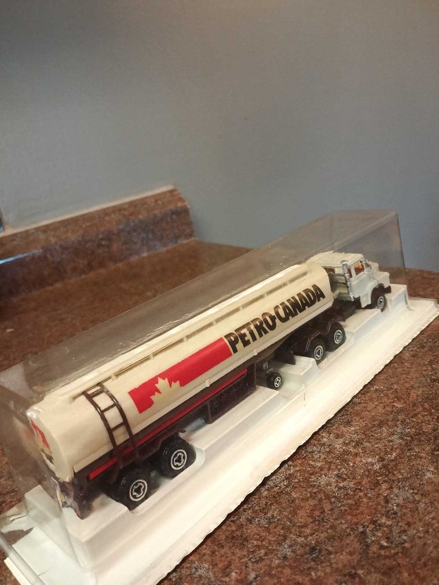 Petro-Canada Tanker Truck - photo 2