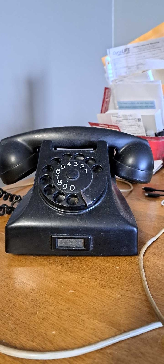 Vintage Bakelite Black Ericsson Ruen PTT Rotary Desk Phone
