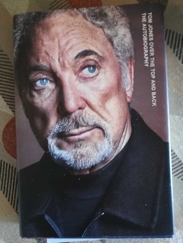 Tom Jones Autobiography