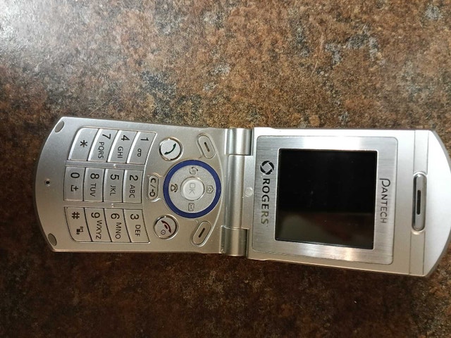 Pantech Phone - photo 3