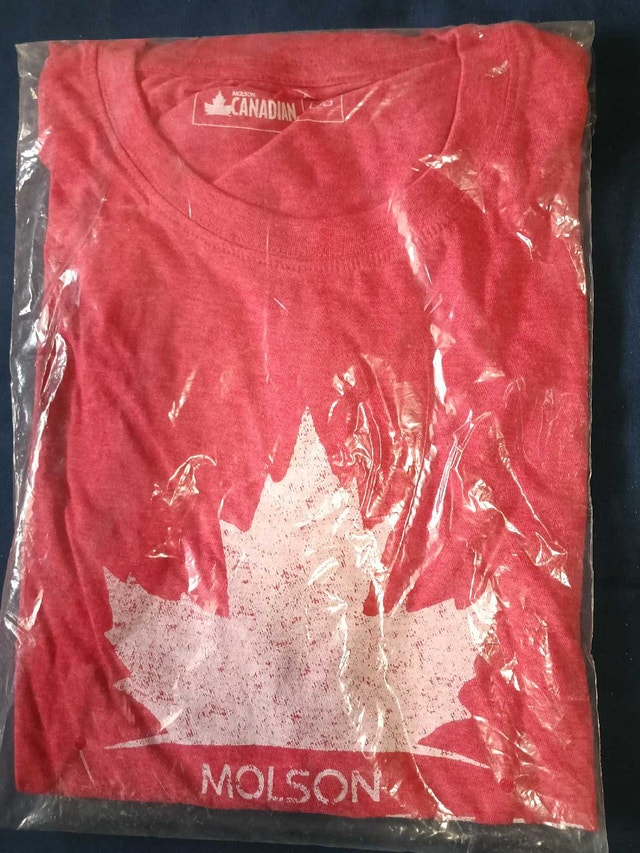 Molson Canadian T-Shirt Large