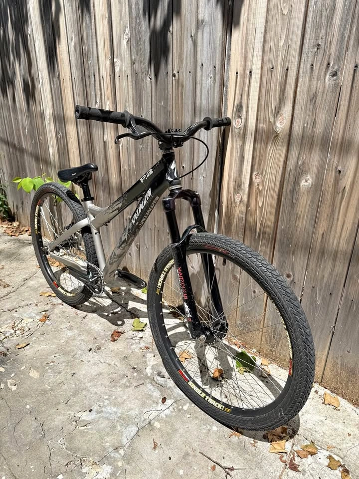 Specialized P2 Dirt Jumper Bike