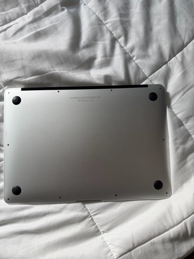 APPLE MACBOOK AIR - photo 2