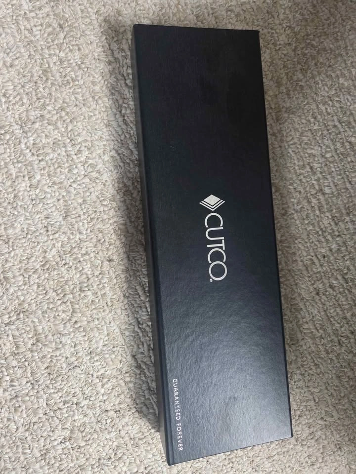 Brand New Cutco 3721 Santoku Style Trimmer Knife – Pearl White - photo 3
