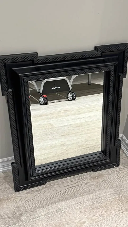 Mirror Great Quality NEGOTIABLE