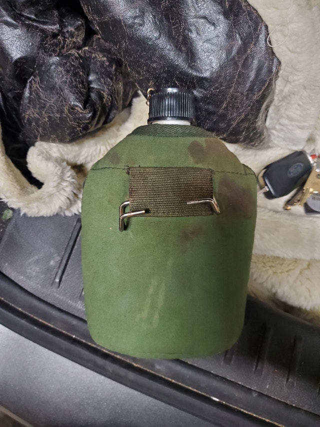 Vintage Military Canteen - photo 2