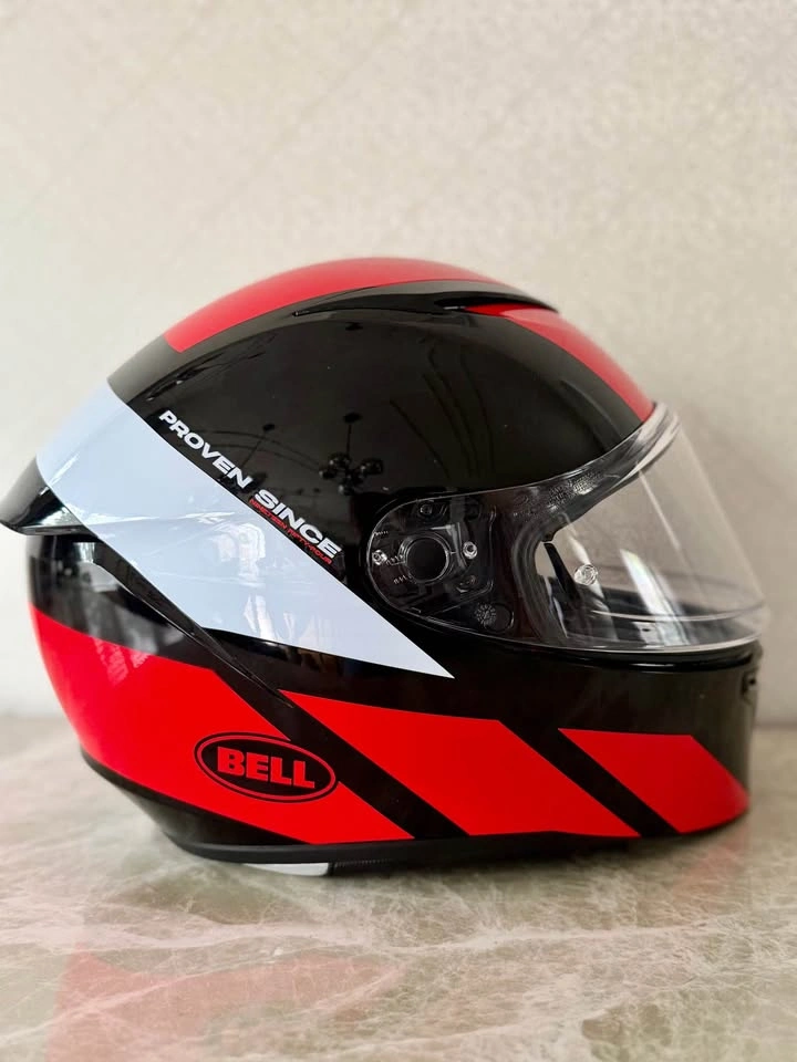 Motorcycle Helmet Size Large - photo 2