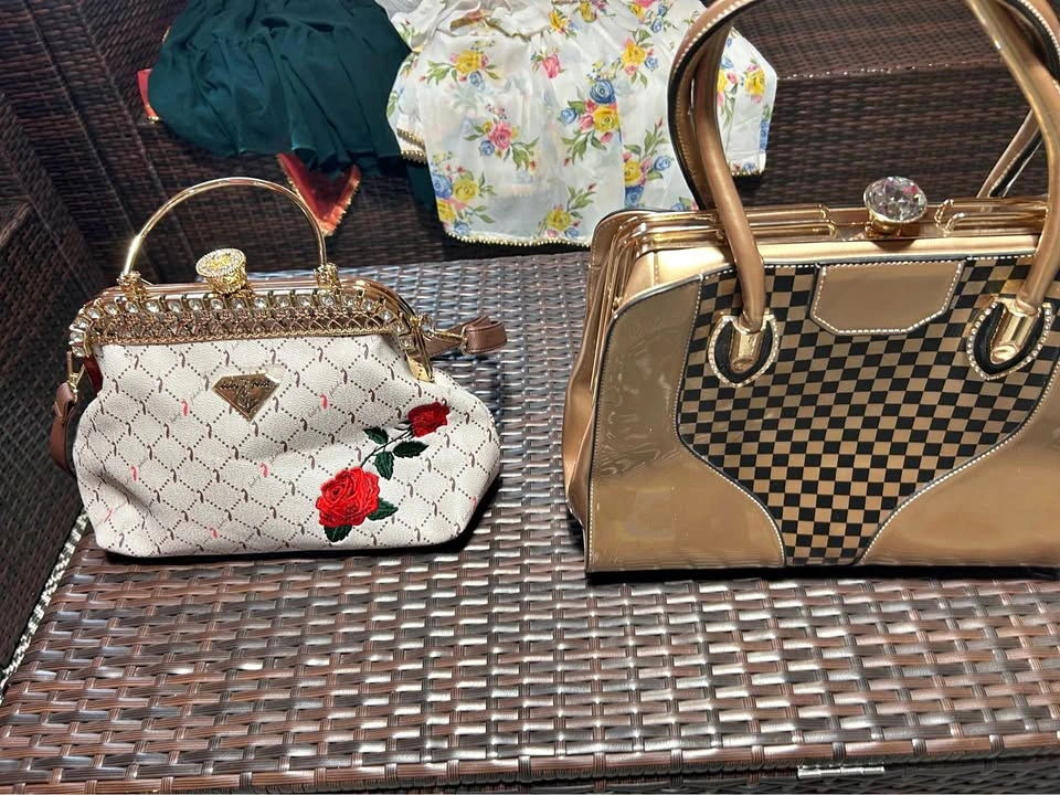 Hand bag