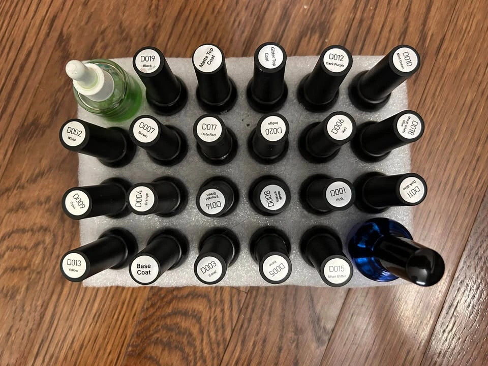 Nail lot for beginners - photo 2