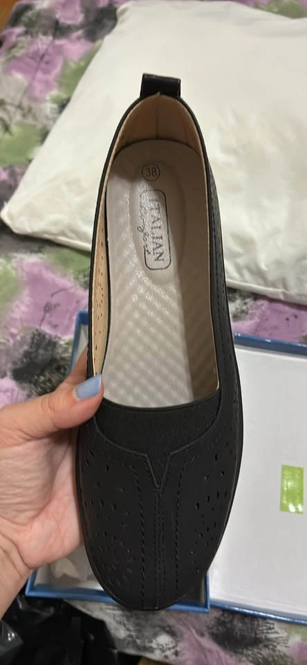 Women’s size 8 slip on shoes - photo 2