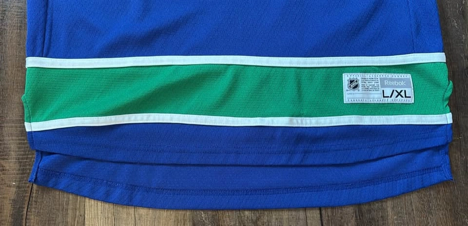 Vancouver Canucks Home Reebok Hockey Jersey - Excellent Conditio - photo 5