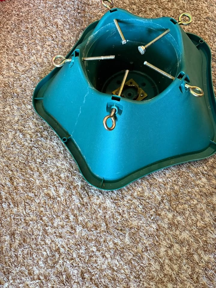 Christmas tree holder - photo 2