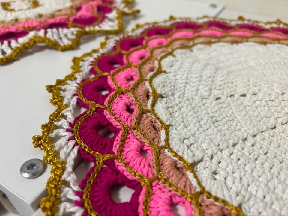 Handmade Crochet Table Runner & Doily Set - photo 2