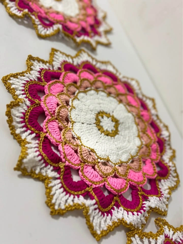 Handmade Crochet Table Runner & Doily Set - photo 5