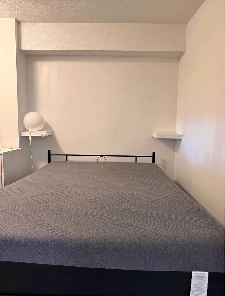 10” mattress -barely used