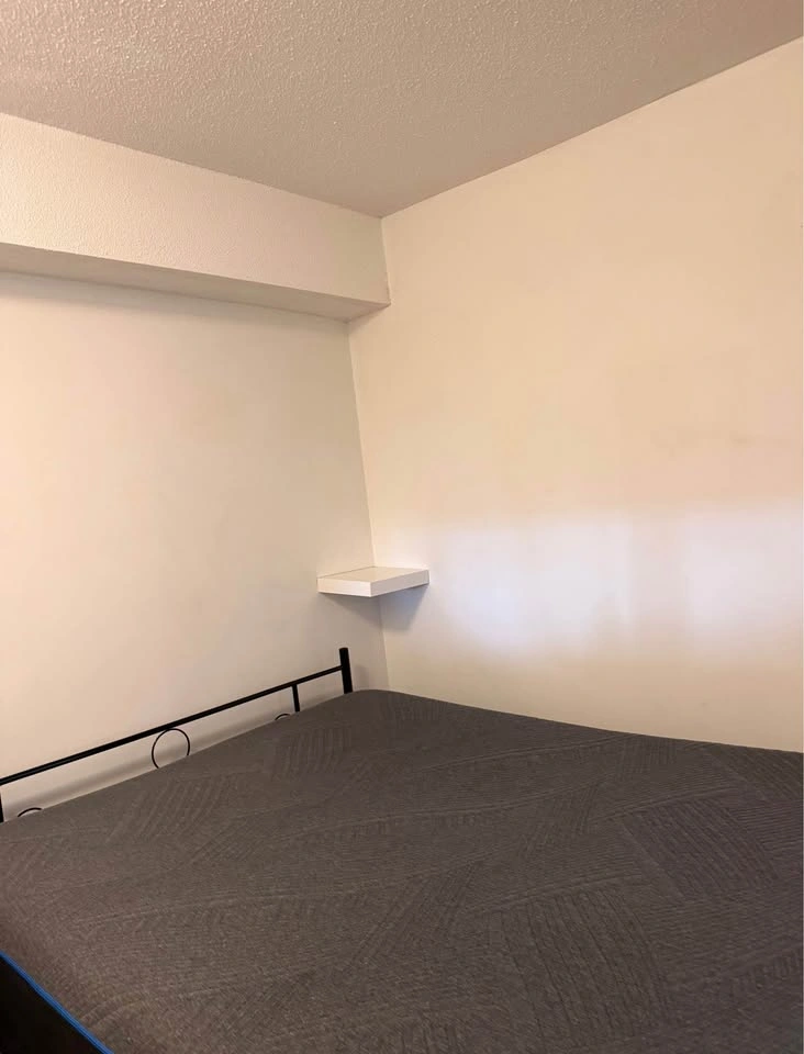 10” mattress -barely used - photo 4