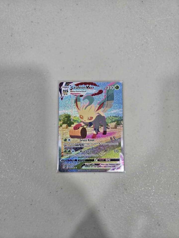 Pokémon Leafeon VMAX 205/203 Evolving Skies Alternate Art